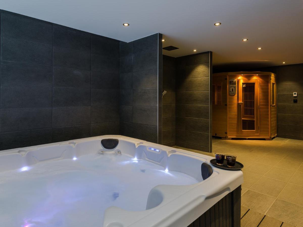 Hotel Victoria Lodge By Skinetworks Val-dʼIsère Eksteriør bilde